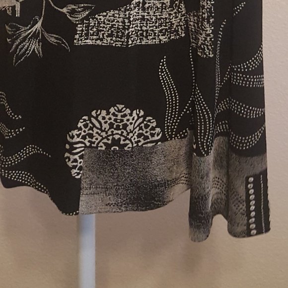 Light Jacket Sweater Black White Long Sleeve - Picture 5 of 6